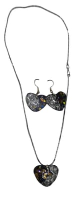 Handcrafted Resin Flower Pendant Set - Customizable Necklace & Unique Earrings