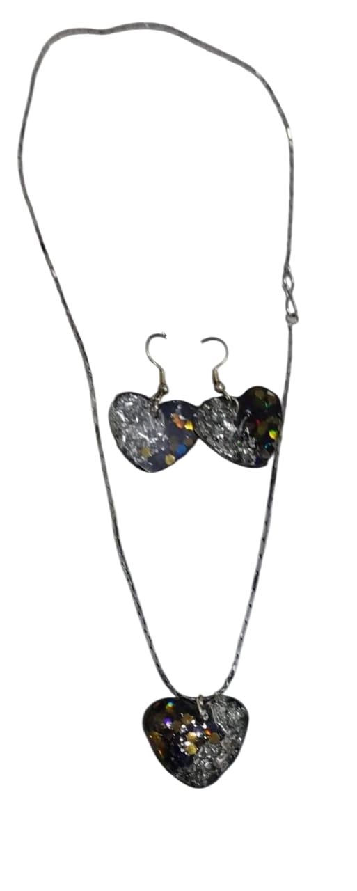 Handcrafted Resin Flower Pendant Set - Customizable Necklace & Unique Earrings