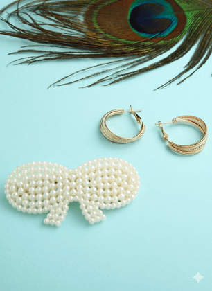 justpeachy Gold-Toned Contemporary Studs Earrings