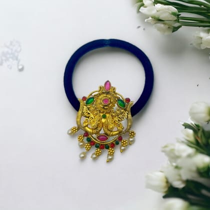 Temple brooch rubber band for women