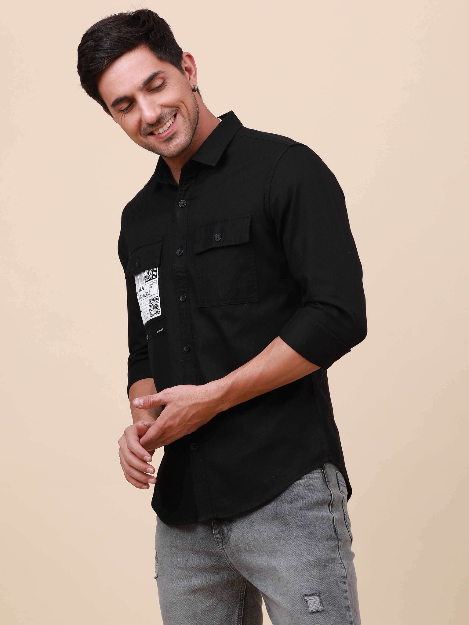 Black Solid Double Pocket Full Sleeve Shirt-L