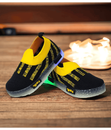 COOLZ - Yellow Boy's LED Shoes ( 1 Pair )