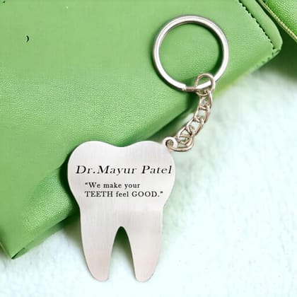 PERSONALISED METAL KEYCHAIN WITH NAME