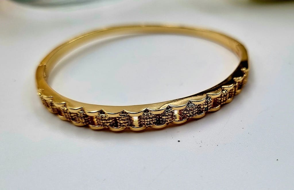 "Radiant Elegance: CZ Stone Bangle Bracelet"