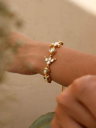Vera Kundan Bracelet-Gold