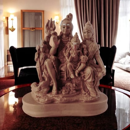 AMS Resin Shiv Parivar Idol Hindu God Handcrafted Shiva Statue Vastu-Positive Shiv Family Sculpture Housewarming Gift Showpiece (14 cm)