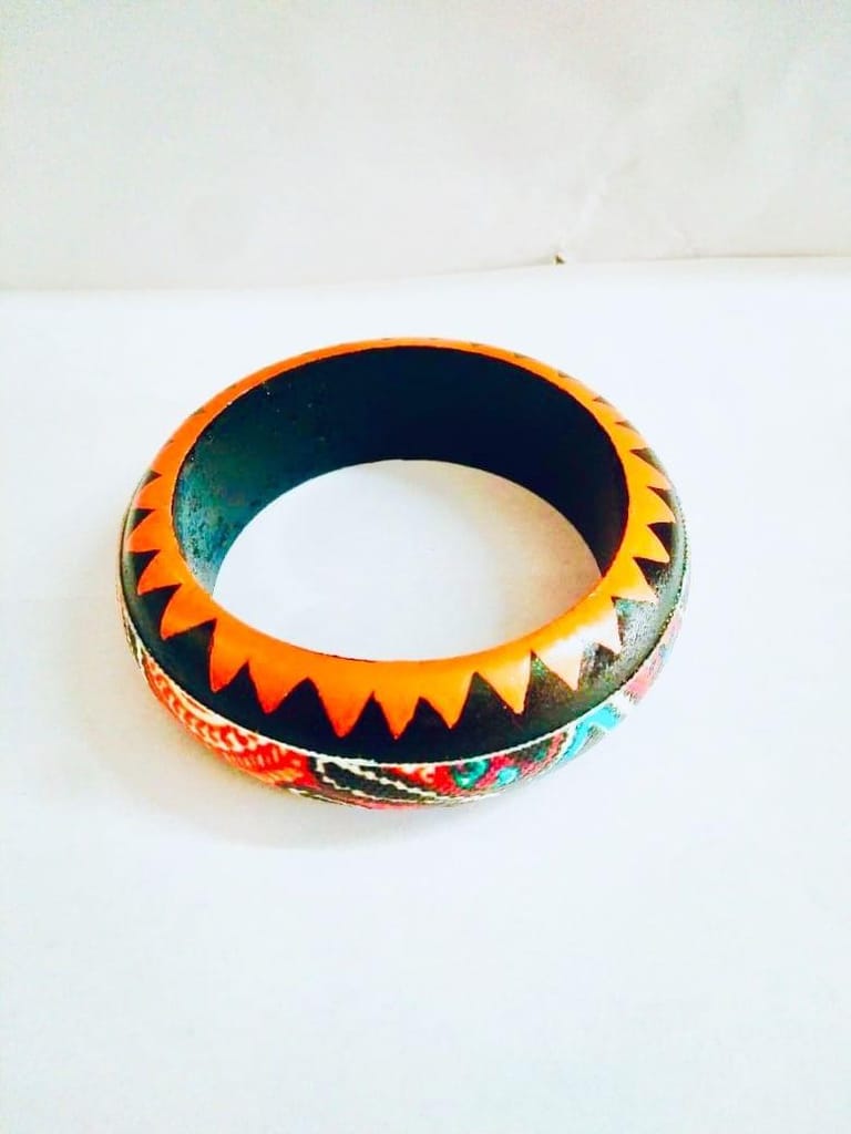 A Quirky Affair - Stylish Black Bangle