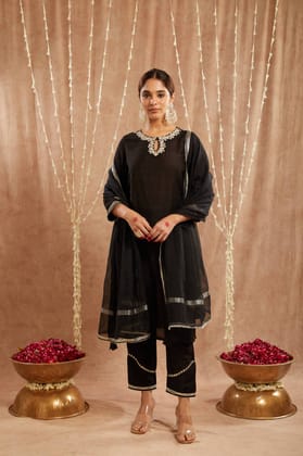 Black Dori Chanderi Kurta with Narrow Pants-XXS / XXS