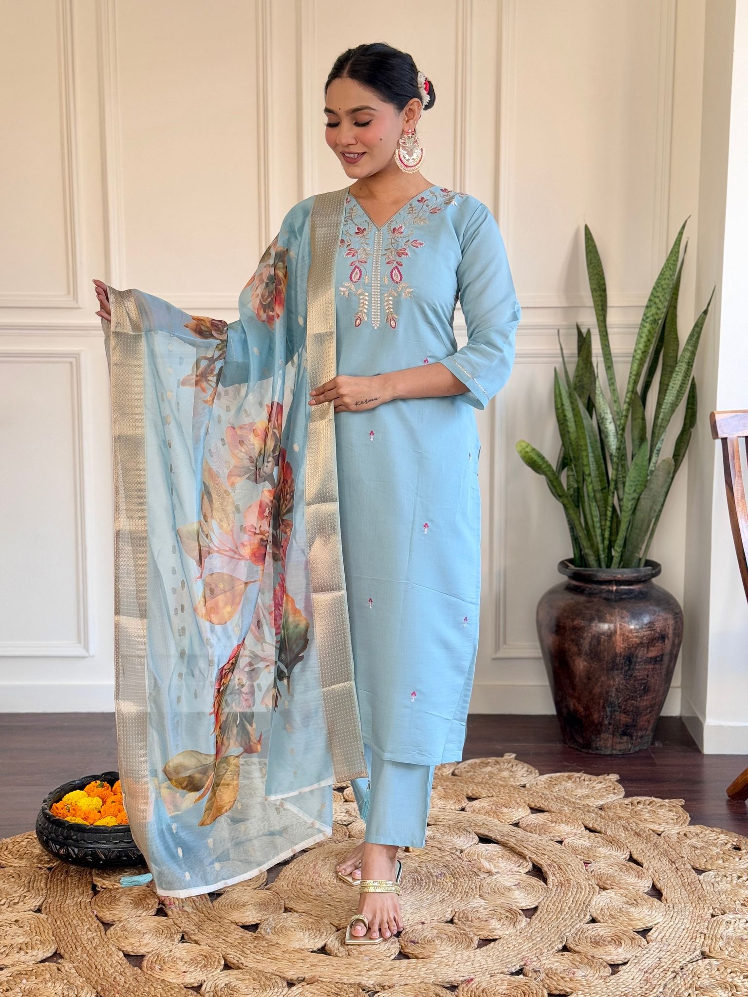 Women Viscose Chanderi Embroidered Straight Kurta with pant and dupatta sets-S
