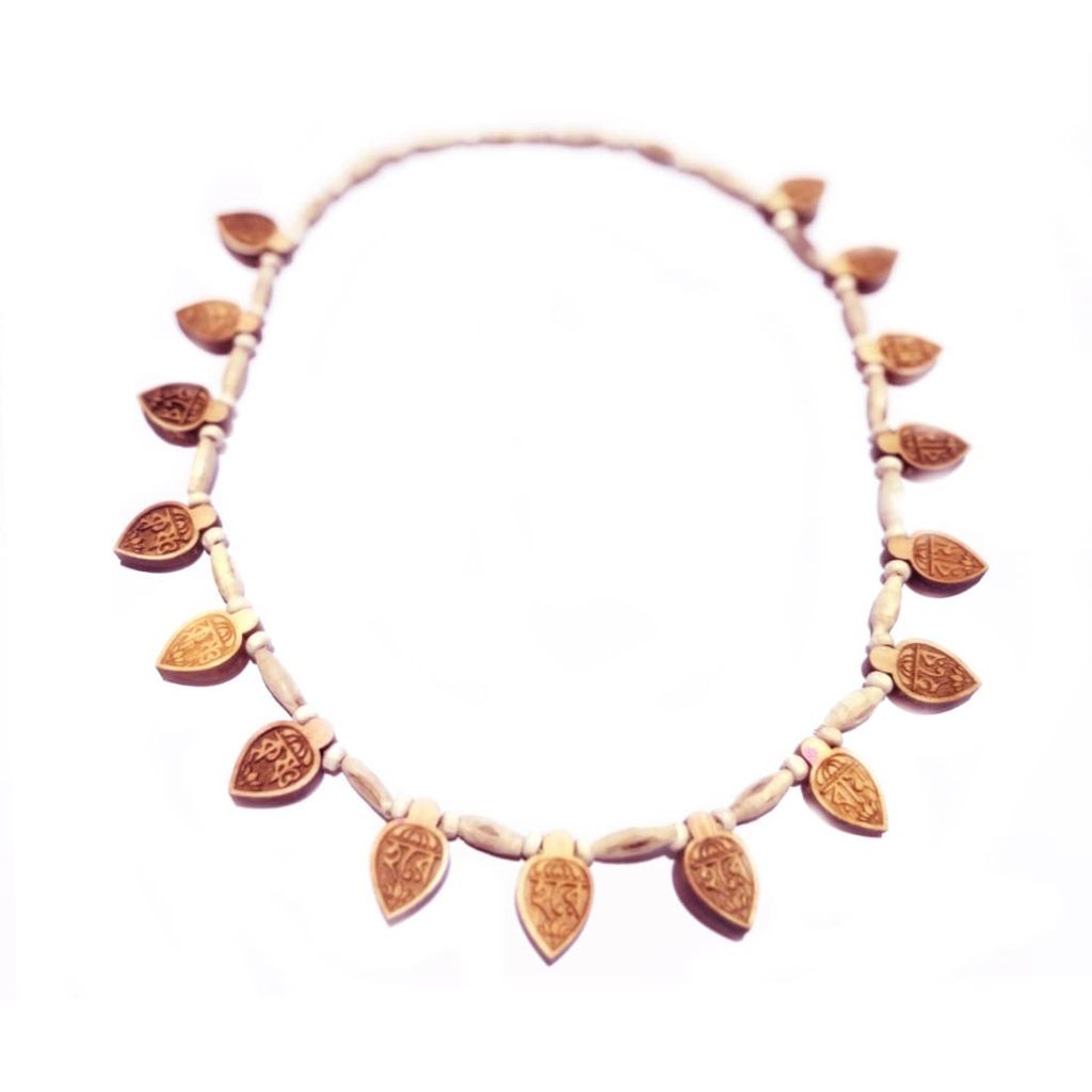 MAYAPURI Tulsi Mala with Bengali Hare Krishna Hare Ram Pendant Locket | Sacred Devotional Necklace for Meditation & Spirituality - Pooja Needs | Buy online on ZillyBuy