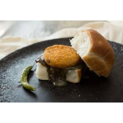Aloo Tikki Pav