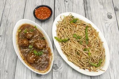 Veg Manchurian Noodles