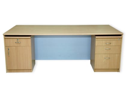 Rectangular Engineered Wood Executive Office Table, With Storage