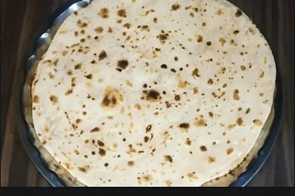 Homemade Soft Tawa Roti