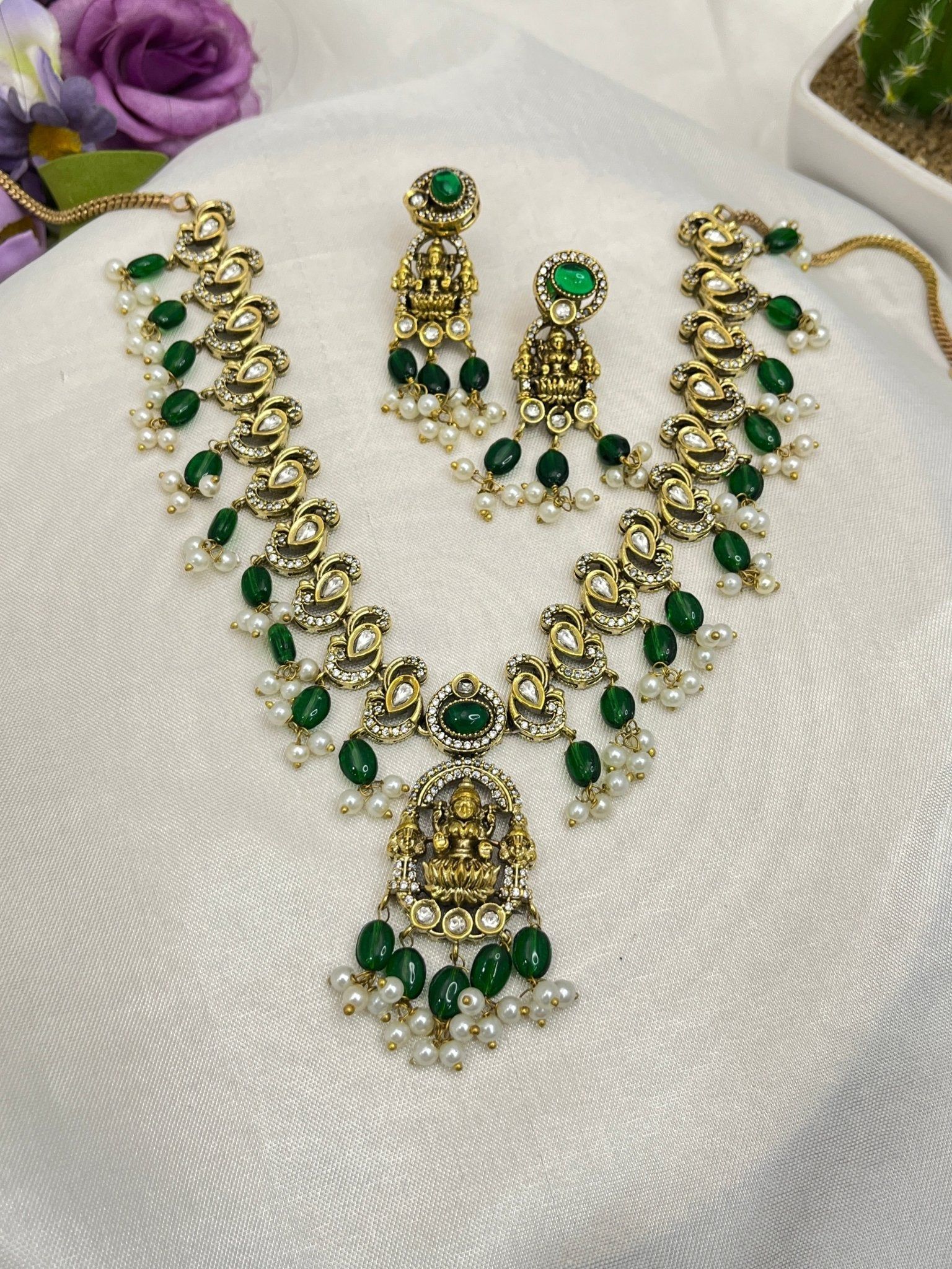 Victorian Necklace Set 112