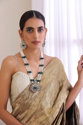 Yuvaan Green Victorian Polki Necklace Set-Victorian Polki
