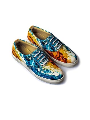 Women Printed Lightweight Canvas Sneakers