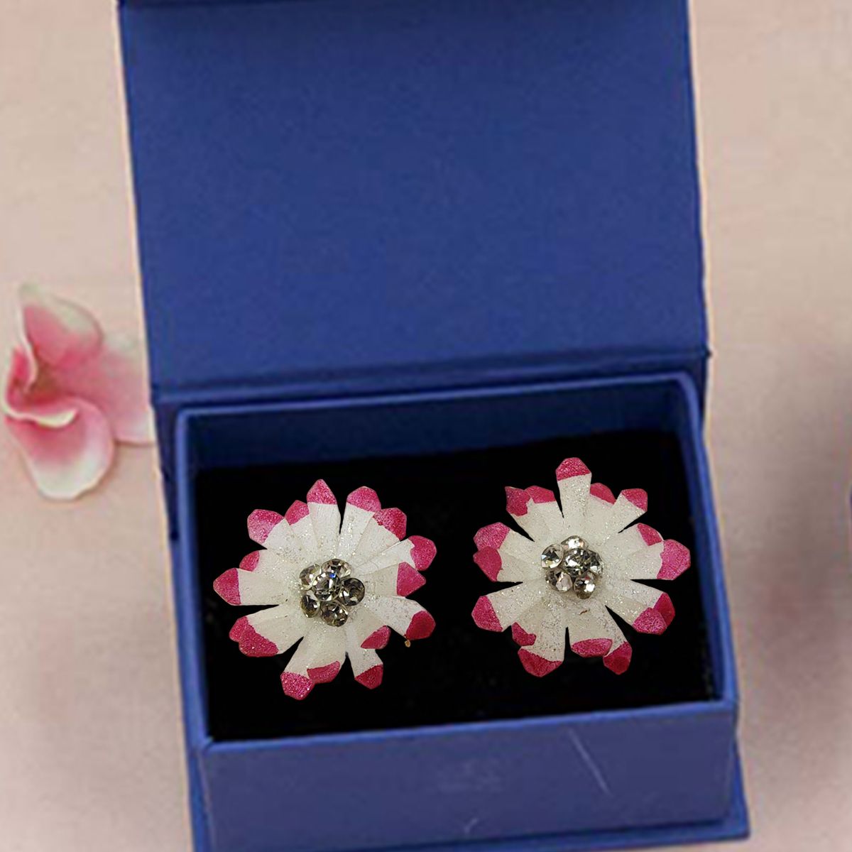 Small styie fish scale Red Earring