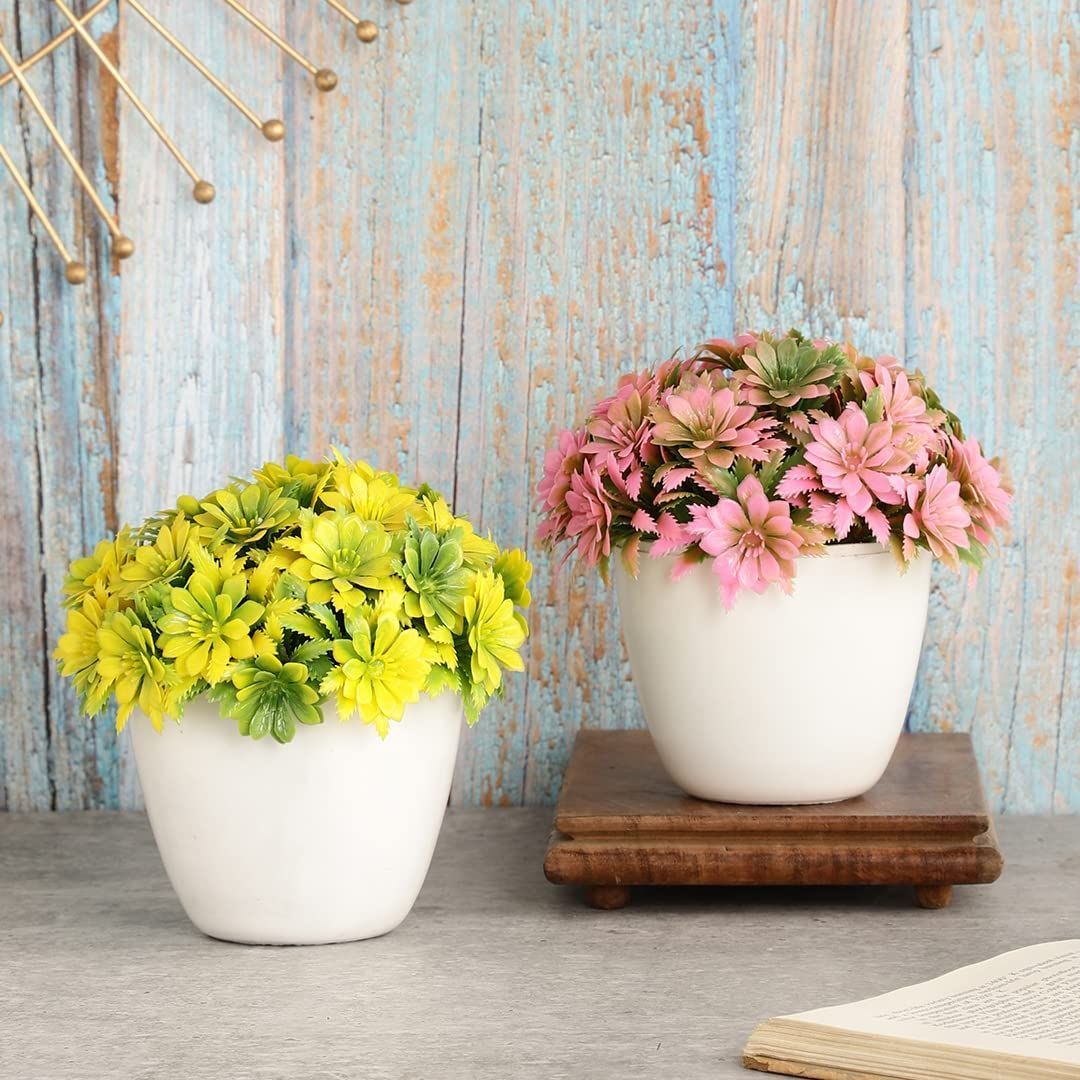 Foliyaj Set of 2 Artificial Plants with White and Yellow Gerba Flowers