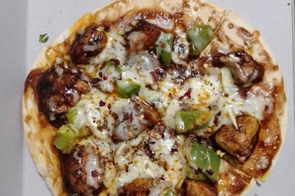 Chicken Tandoori Pizza [6 Inches]