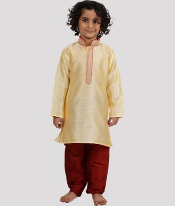 Maharaja Boys Silk Ethnic - Pattern Kurta Pant Set ( Gold , Pack of 1 )