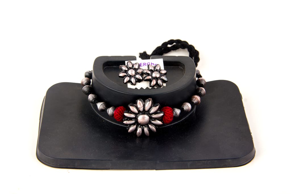 Flower Beeded Chokar( Necklace)