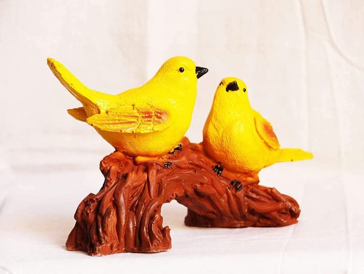 Resin Handcrafted Beautiful 2 Birds Sitting on Tree Branch Figurine Home Decoration Showpiece Birds Statue for Home Decor Item Sparrow Pair Showpiece.