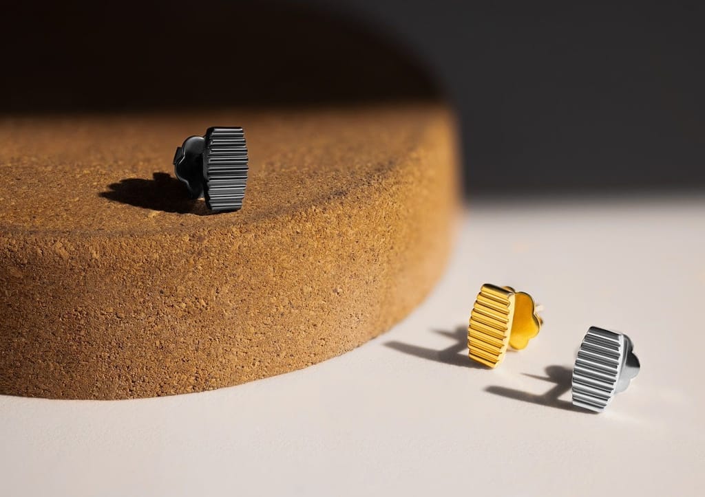 Oblong Stripes Ear Stud For Men (1 Pc Only)