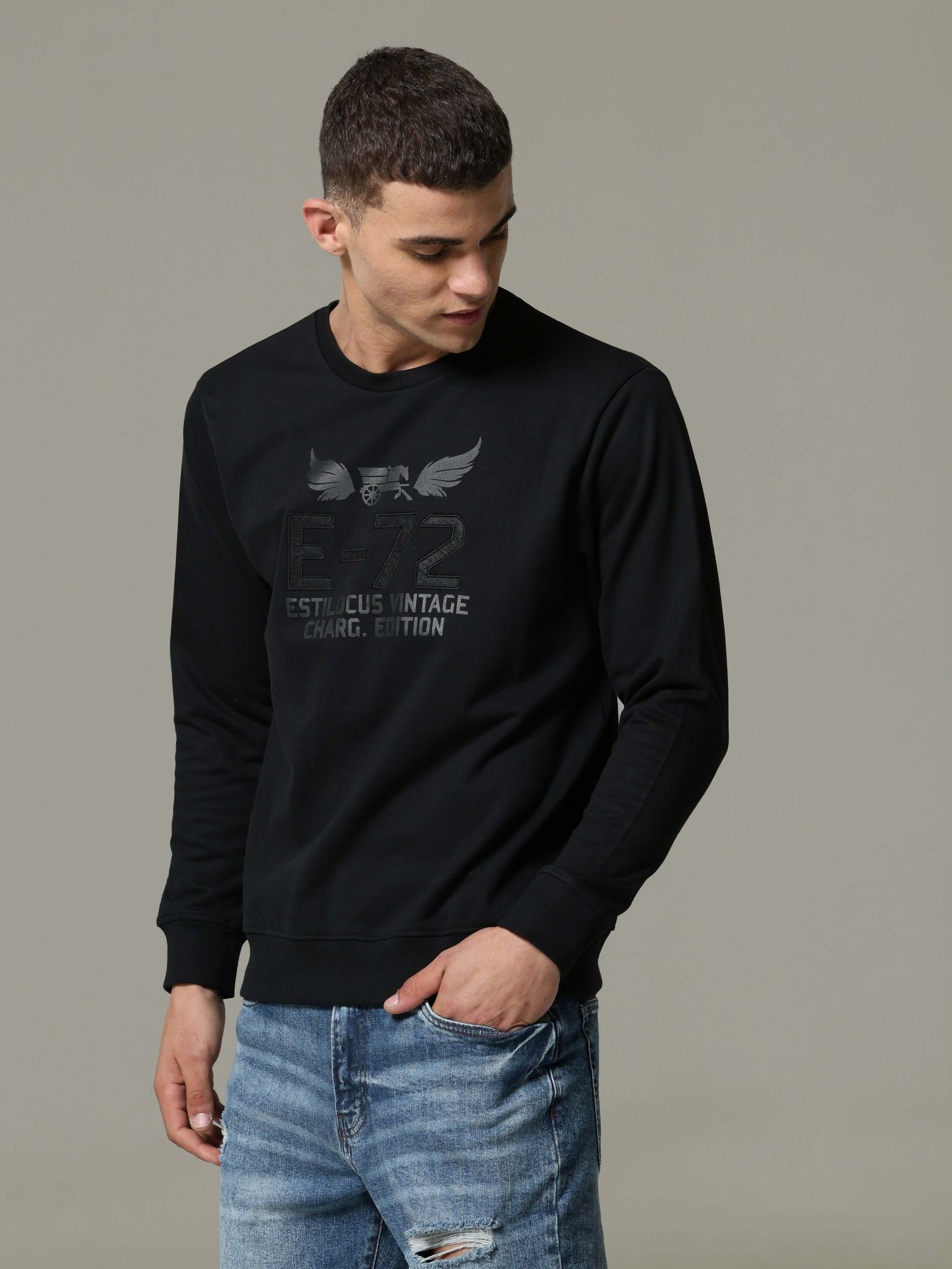 Vintage Edition Black Sweatshirt-M / Black