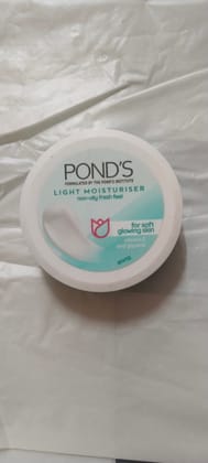 Pond's Light moisturiser Glowing sken 