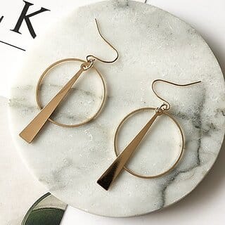 Pendulum Shaped Earring