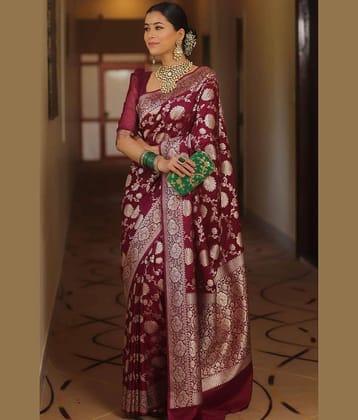 roop lavanya Kanjivaram Silk Woven Saree With Unstitched Blouse Piece ( Wine )