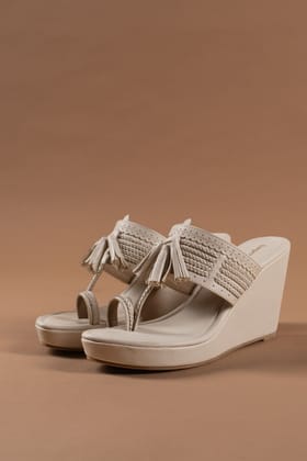 Ivory Kolhapuri Wedge-37