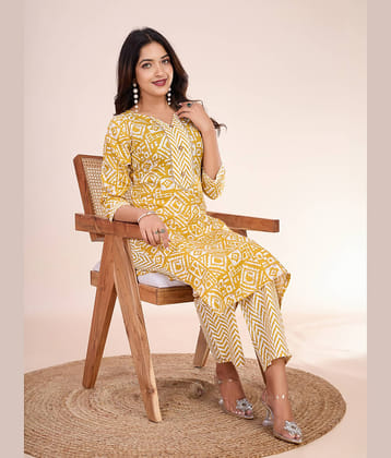 Women Basket Cotton Blend Printed Kurti With Pants Women's Stitched Salwar Suit - Yellow ( Pack of 1 )