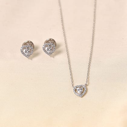 Netra Pendant Set with Chain