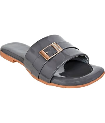 Altek - Green Women's Flats