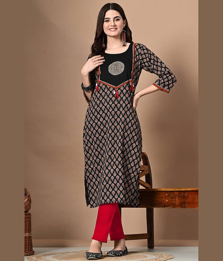 AMTHI 100% Cotton Printed Straight Women's Kurti - Black ( Pack of 1 )
