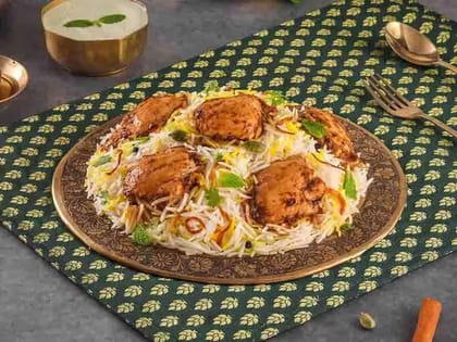 Chicken Dum Boneless Biryani Mini @Rs 199 Each (2 Nos)