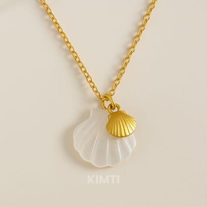 Gold Natural Seashell Cute Design Pendant Anti Tarnish Necklace