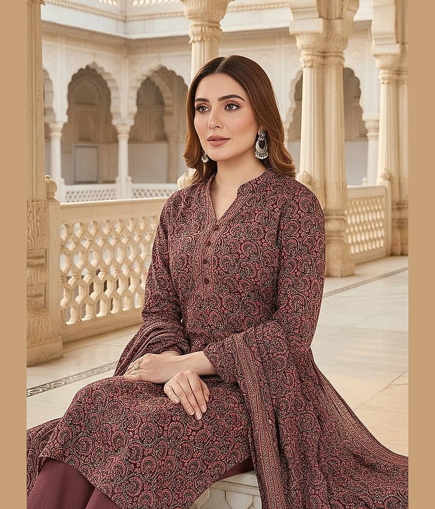 Vaamsi Women Rayon Printed Straight Kurti With Pants ( Maroon )