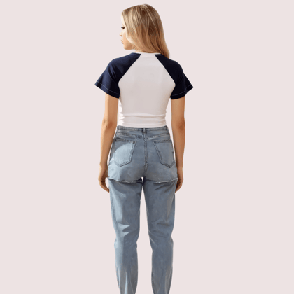 Women's Contrast Sleeve Graphic Crop Top – Urban Street Style Tee