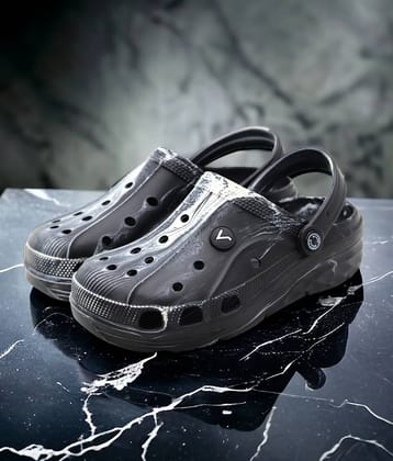 Svaar - Black Men's Clogs