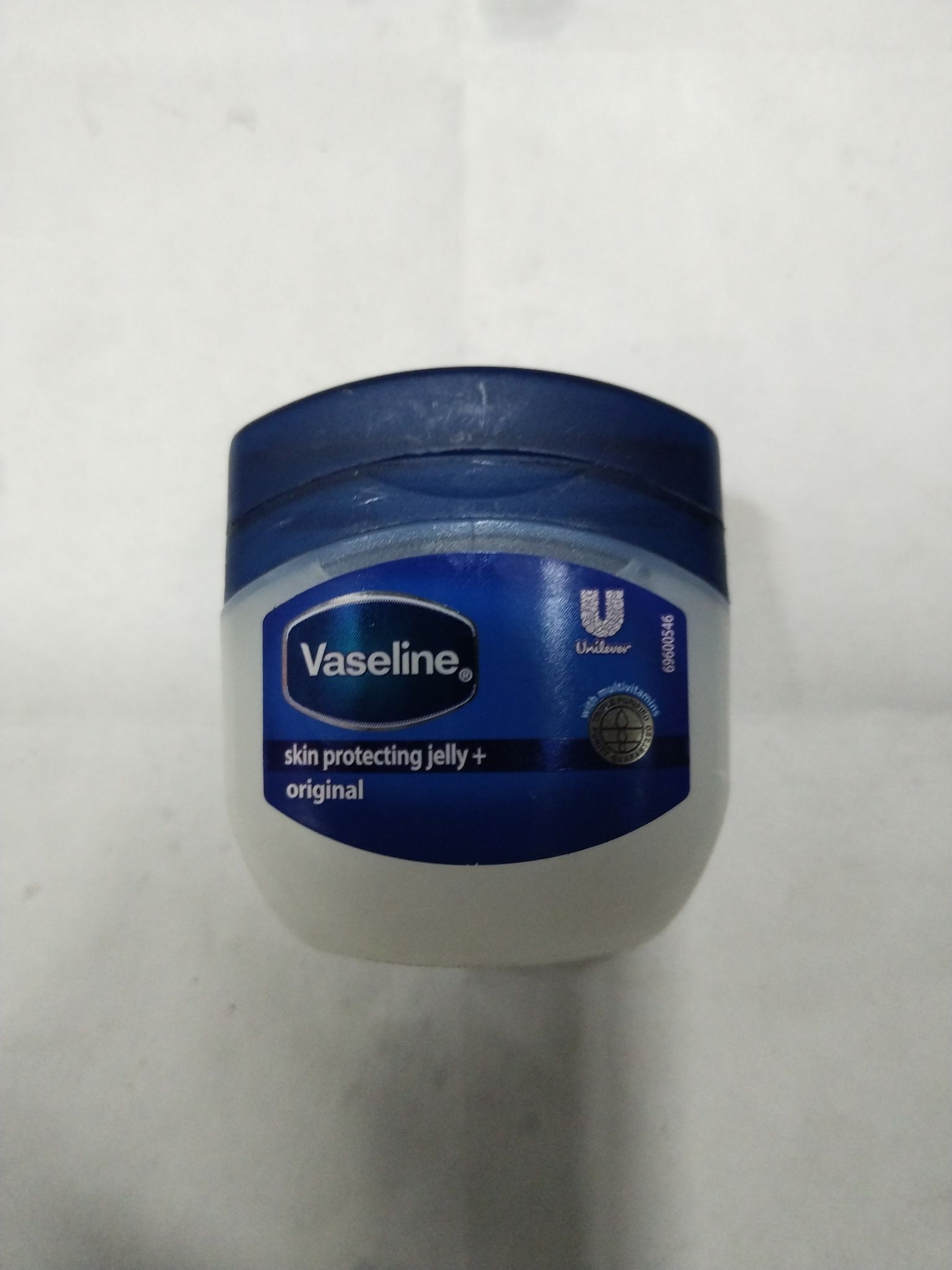 Vaseline Skin protecting jelly+ Original 