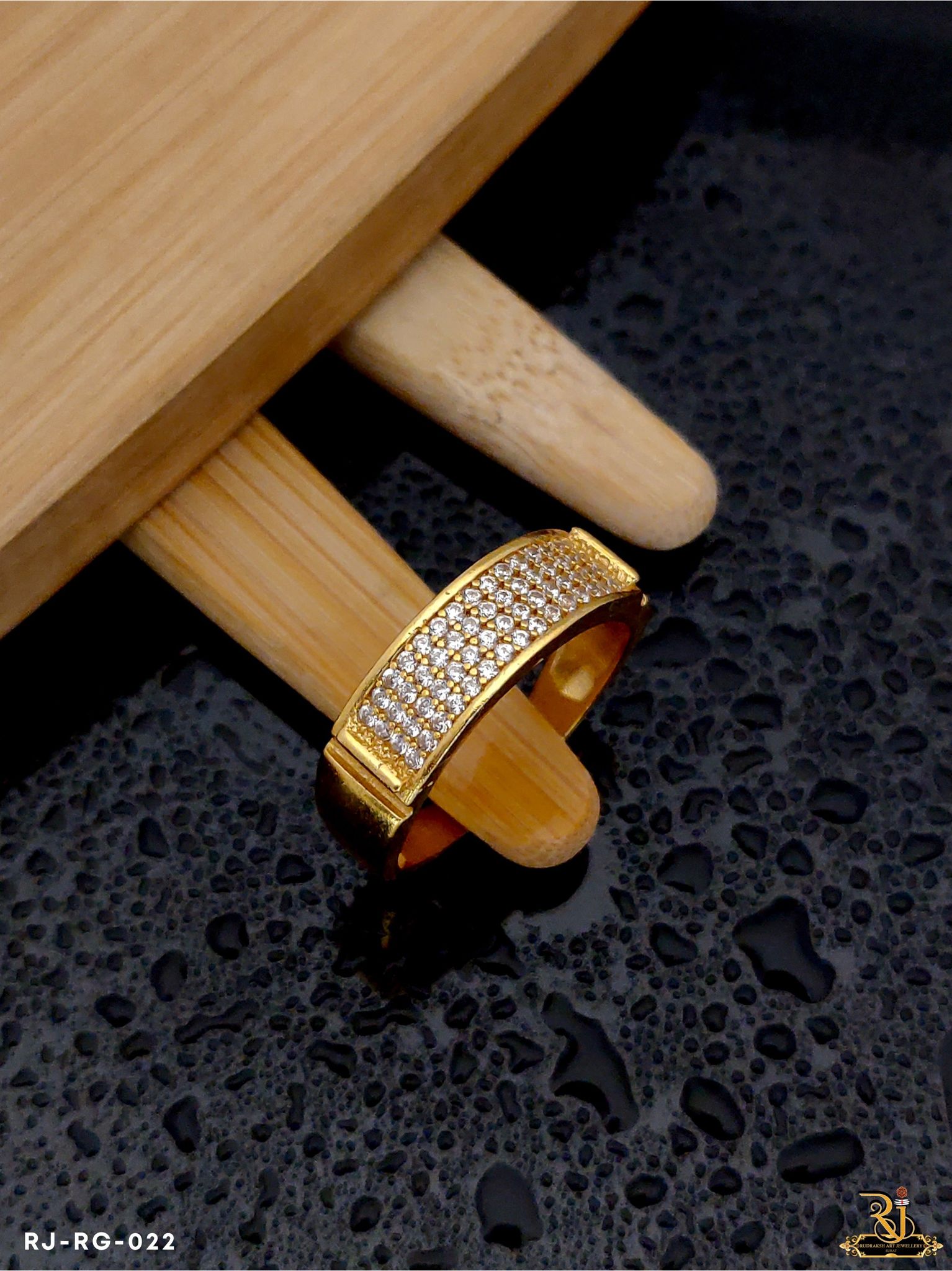 Exclusive Diamond Ring for Men-8 RG-022-16