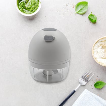 Rechargeable Electric Kitchen Chopper - Cordless Mini Food Processor with Detachable Stainless Steel Blade - Portable Chopper for Garlic, Ginger, Onion, Meat (200ML)