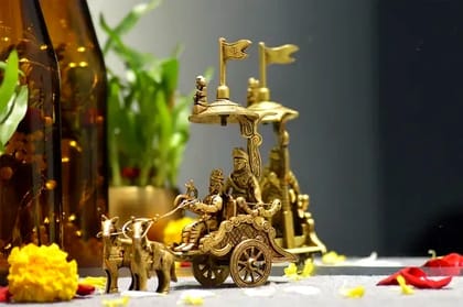 MAHABHARTA ARJUN RATH for Home Décor  by Snova Enterprises