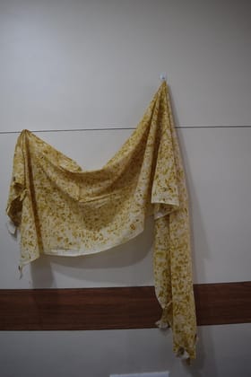 Eco Printed Cotton Stole, Natural Dyed Pattern, Traditional Indian Design Eco Printed Cotton Stole, Natural Dyed Pattern, Traditional Indian Design