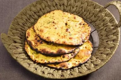 Pyaaz Missi Roti
