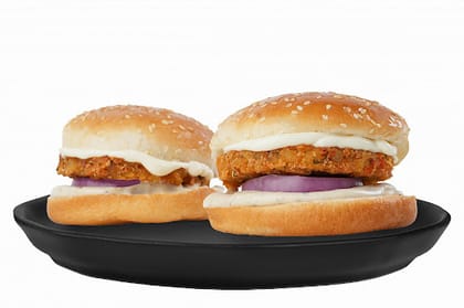 2 Happy Chicken Burger Combo