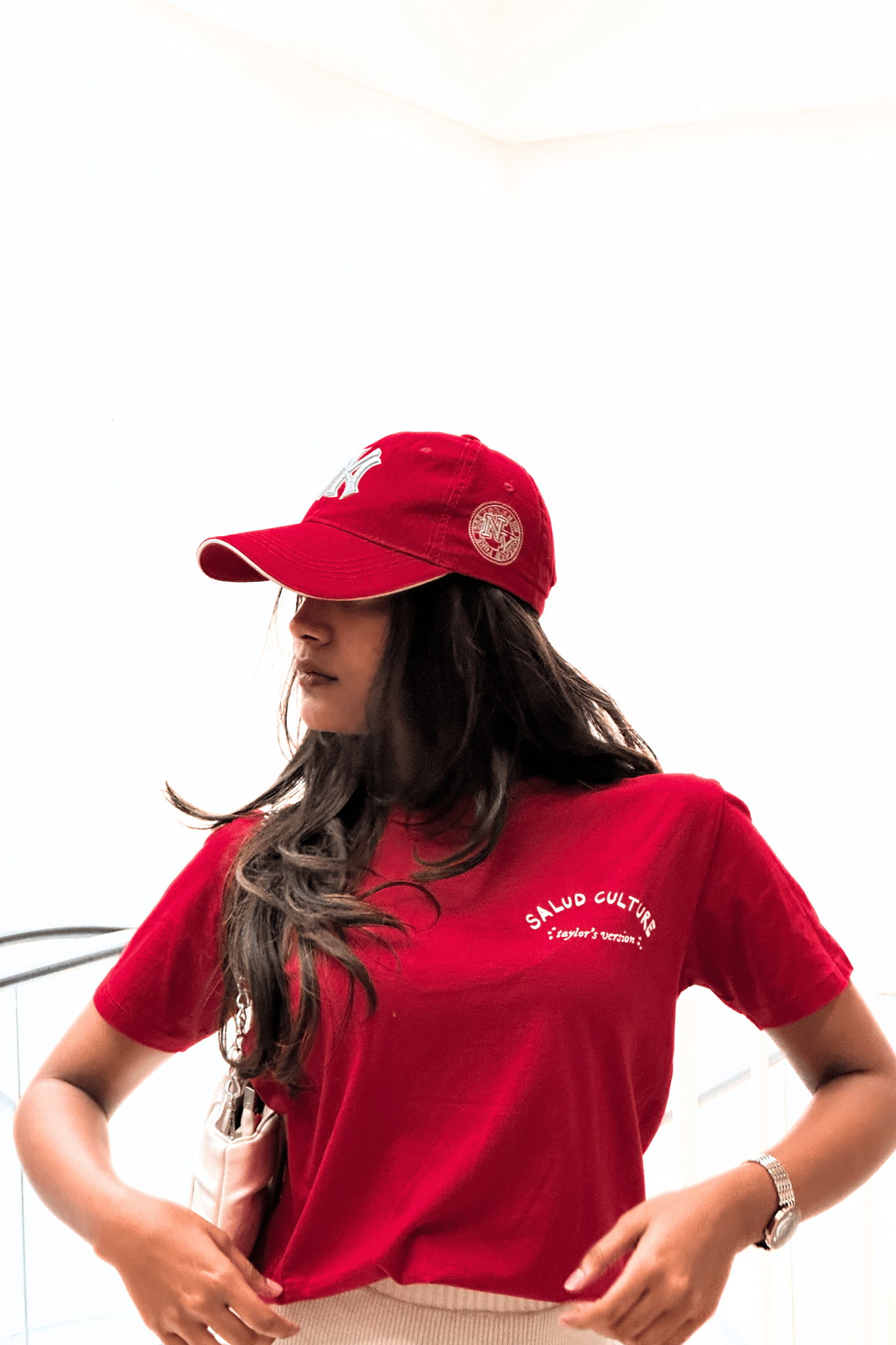 Red Swift Tee-S